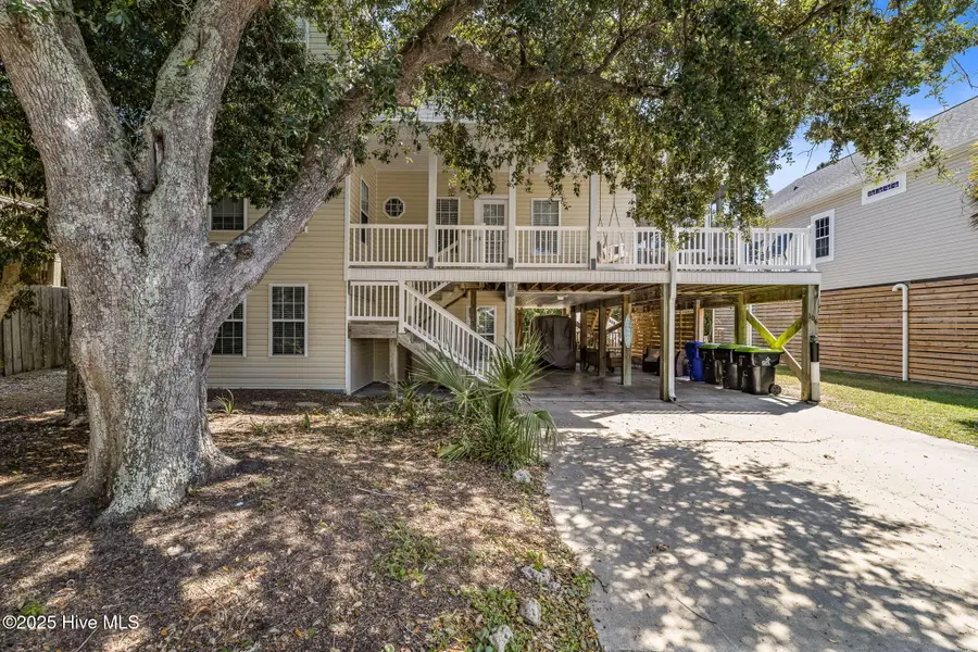 106 SE 44th Street, Oak Island, NC 28465 - Image #3