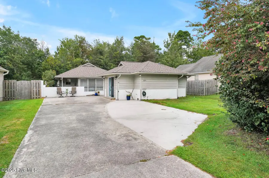 129 Red Bird Lane, Hampstead, NC 28443 - Image #2