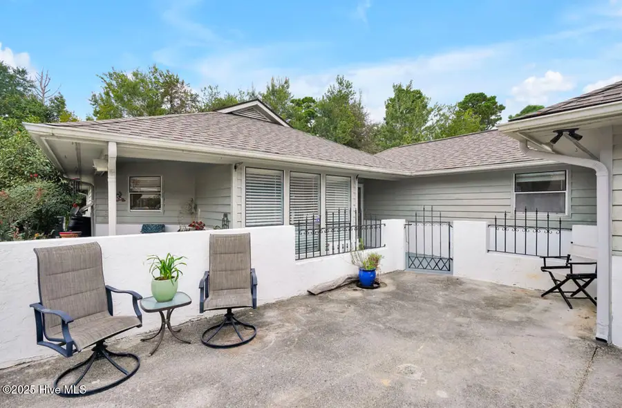 129 Red Bird Lane, Hampstead, NC 28443 - Image #3