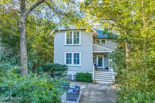 6 Keypost Court, Bald Head Island, NC 28461