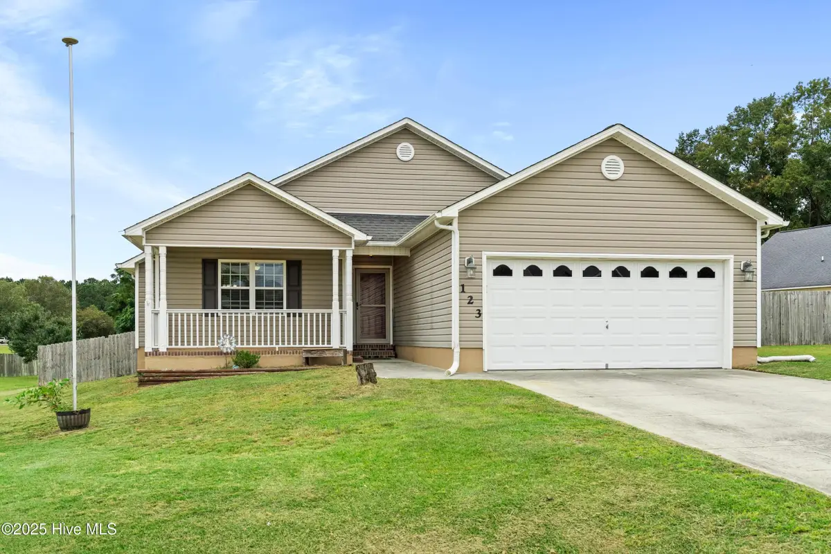 123 Silver Queen Lane, Richlands, NC 28574 - Image #1