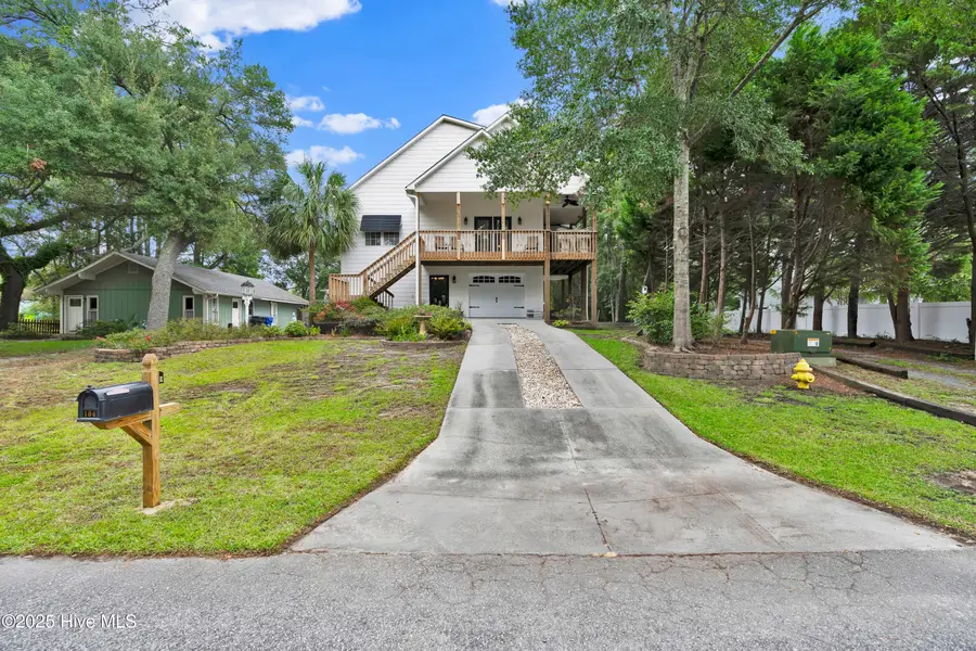 104 SW 30th Street, Oak Island, NC 28465 - Image #3