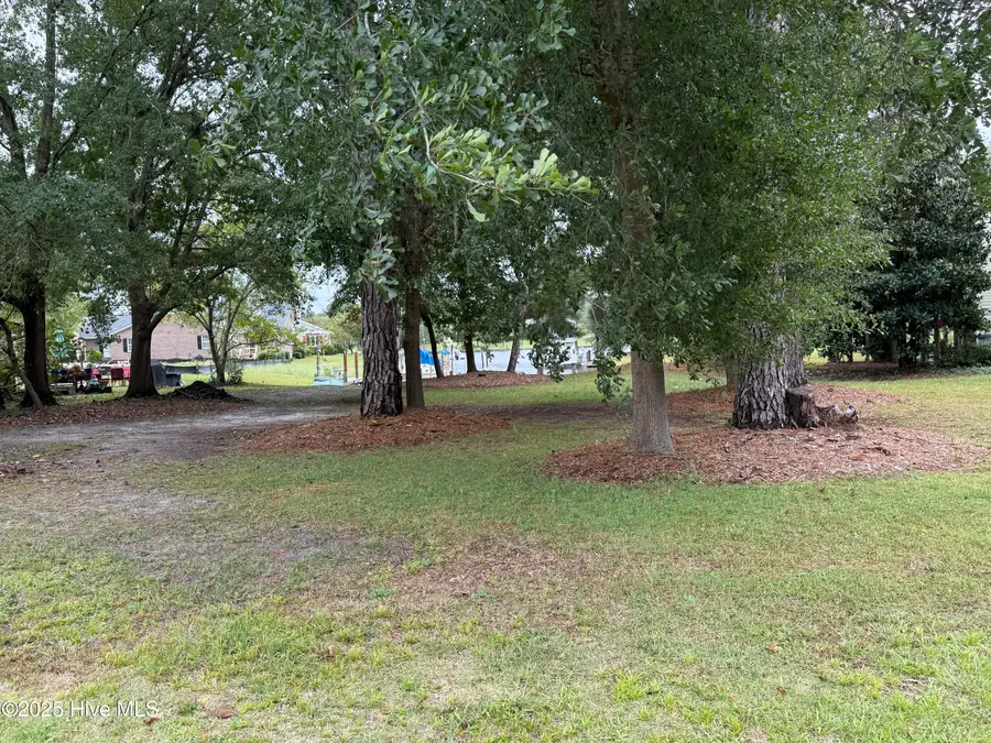 1206 Pelican Drive, New Bern, NC 28560 - Image #3