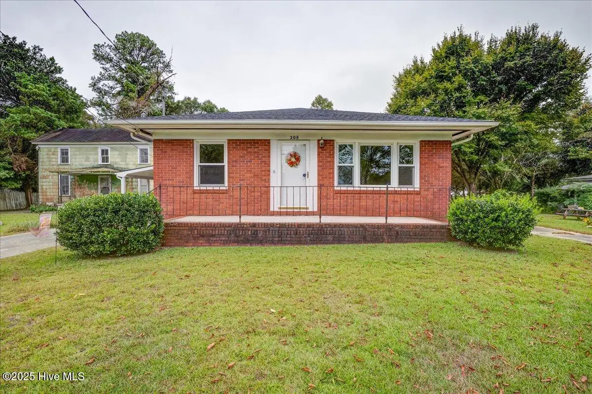208 W Lakeview Drive, Trenton, NC 28585 - #1