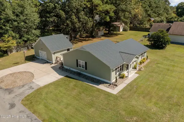 344 Riggs Road, Hubert, NC 28539
