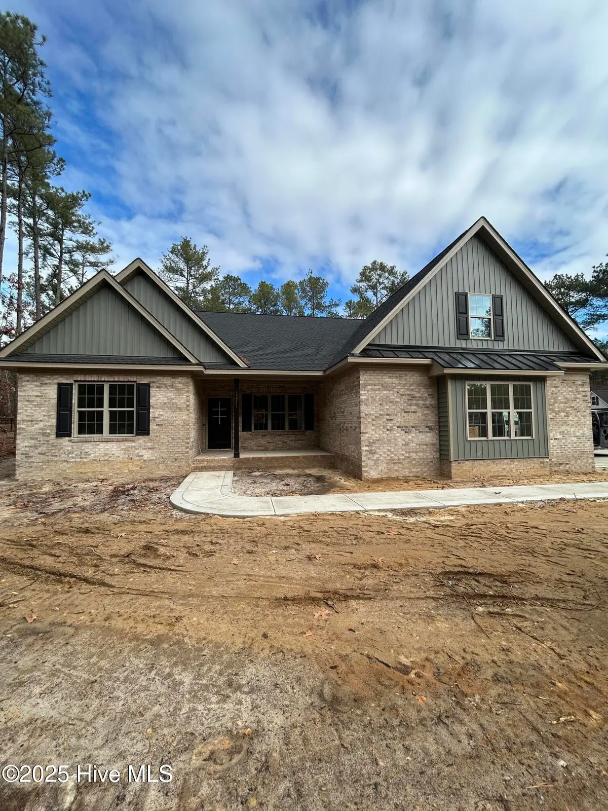 15941 Old Orchard Court, Wagram, NC 28396 - Image #1