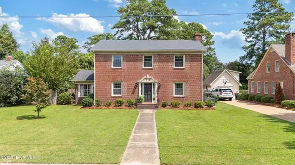 1300 Fairfax Avenue, Elizabeth City, NC 27909