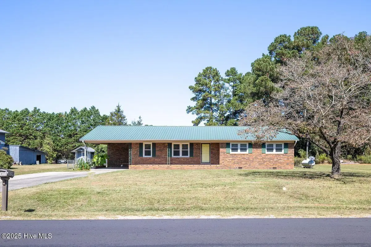 205 Culbreth Street, Roseboro, NC 28382 - Image #1