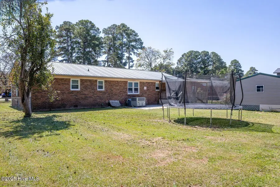 205 Culbreth Street, Roseboro, NC 28382 - Image #3