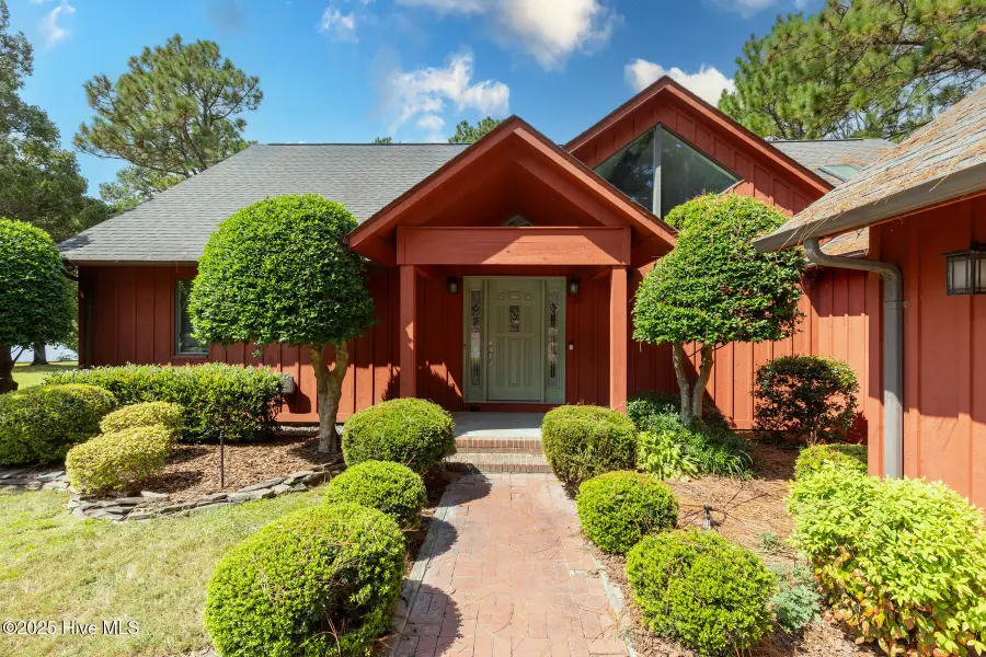 121 Lakeview Point, West End, NC 27376 - Image #3