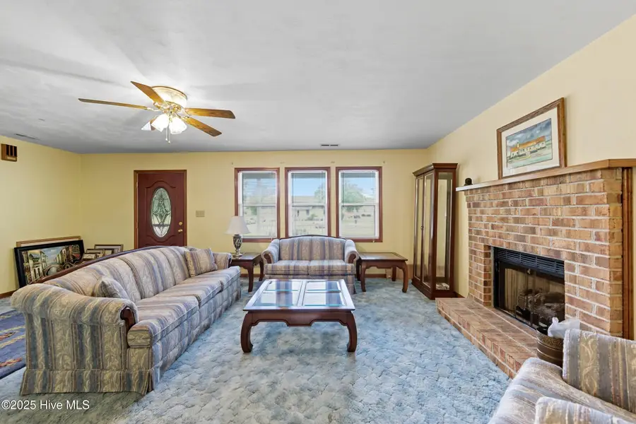 102 Wade Avenue, Knotts Island, NC 27950 - Image #3