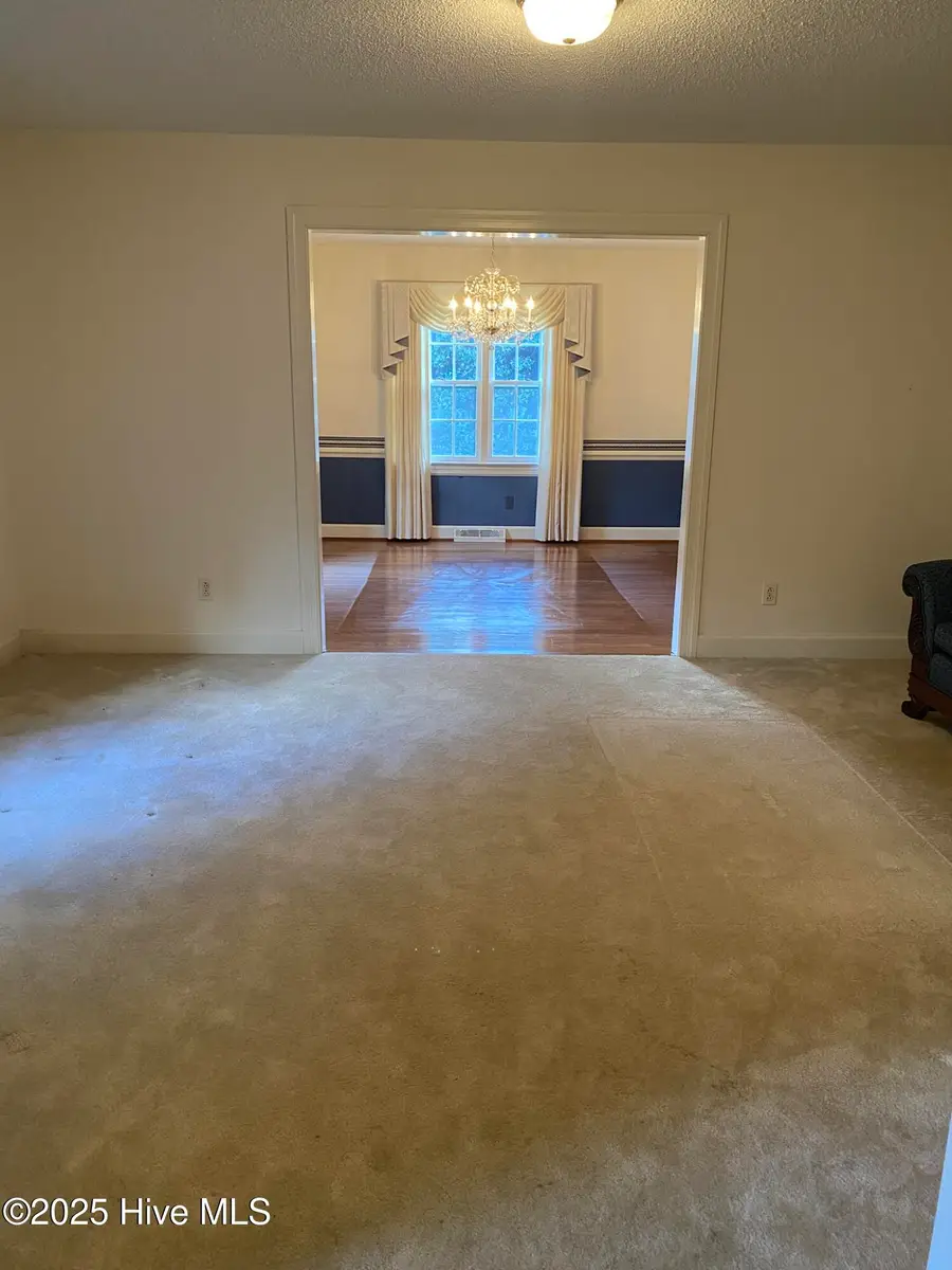 203 Brentwood Drive N, Wilson, NC 27893 - Image #3