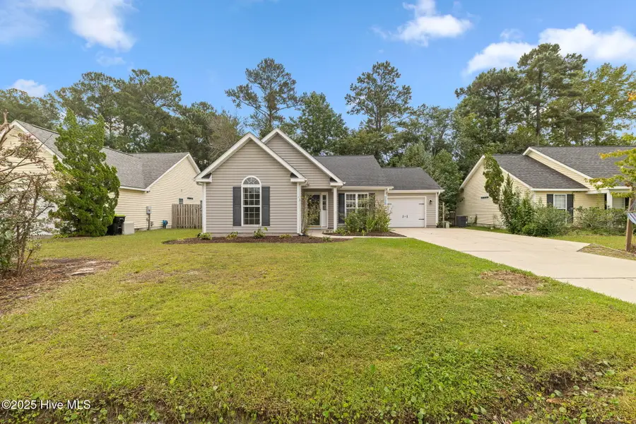 738 Oak Branches Close Se, Belville, NC 28451 - Image #2