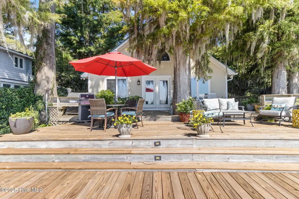 712 Canal Cove Road, Lake Waccamaw, NC 28450 - #1