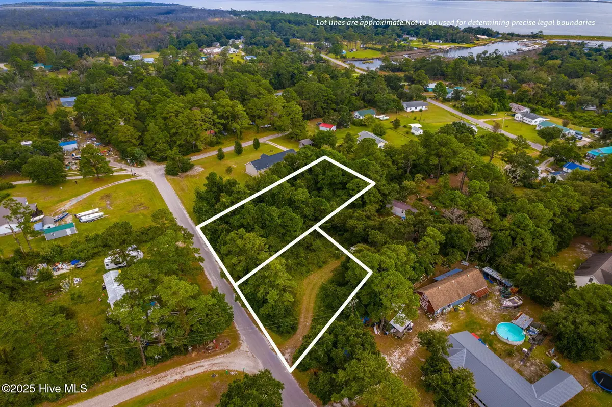 200 Lee Daniels Road, Atlantic, NC 28511 - Image #1