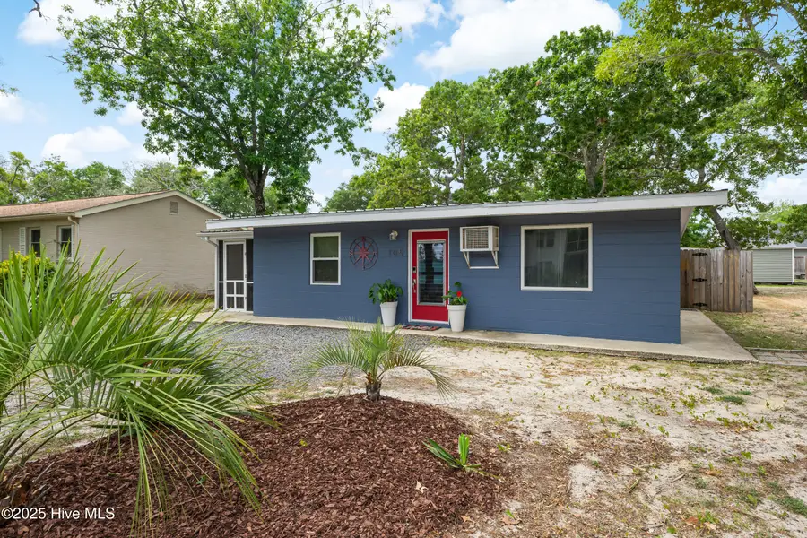 105 NE 3rd Street, Oak Island, NC 28465 - Image #2