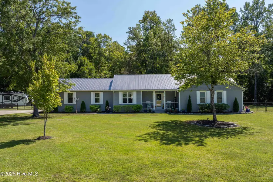 102 Ridgewood Trail, New Bern, NC 28560 - Image #2