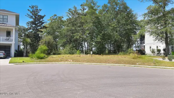 1511 Riverview Terrace, Wilmington, NC 28401