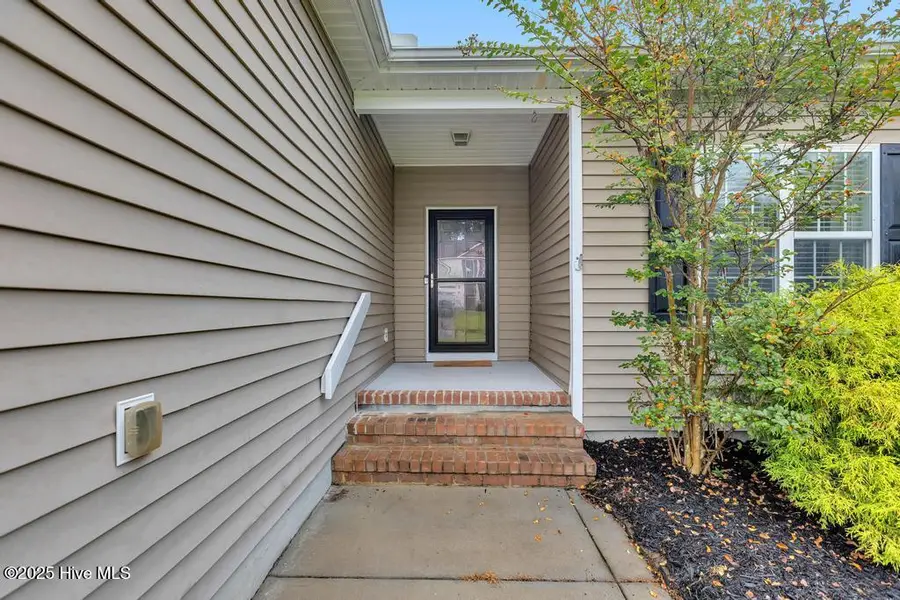 216 Peggys Trace, Sneads Ferry, NC 28460 - Image #3