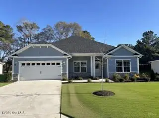 111 Boxwood Court, Wallace, NC 28466