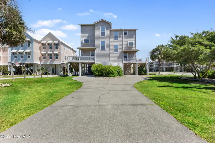 204 Gysgt D W Boatman Drive, North Topsail Beach, NC 28460 - Image #2