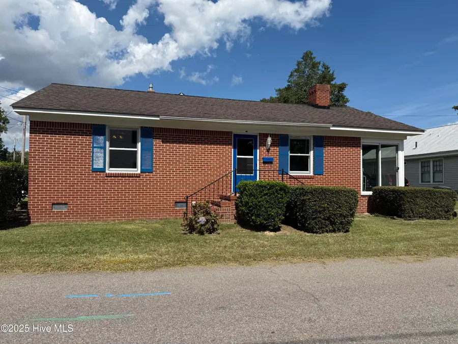 203 E Grubb Street, Hertford, NC 27944 - Image #2