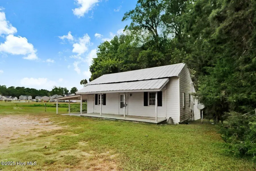 269 S Coral Bells Way, Four Oaks, NC 27524 - Image #2