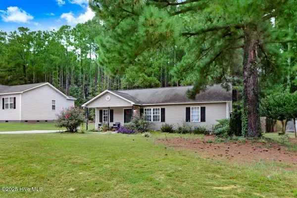 147 Creekside Drive, Four Oaks, NC 27524