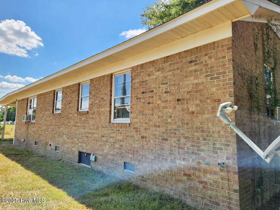 4393 Hassell Road, Oak City, NC 27857 - Image #3