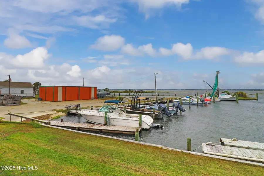 221 Bayview Drive, Harkers Island, NC 28531 - Image #3