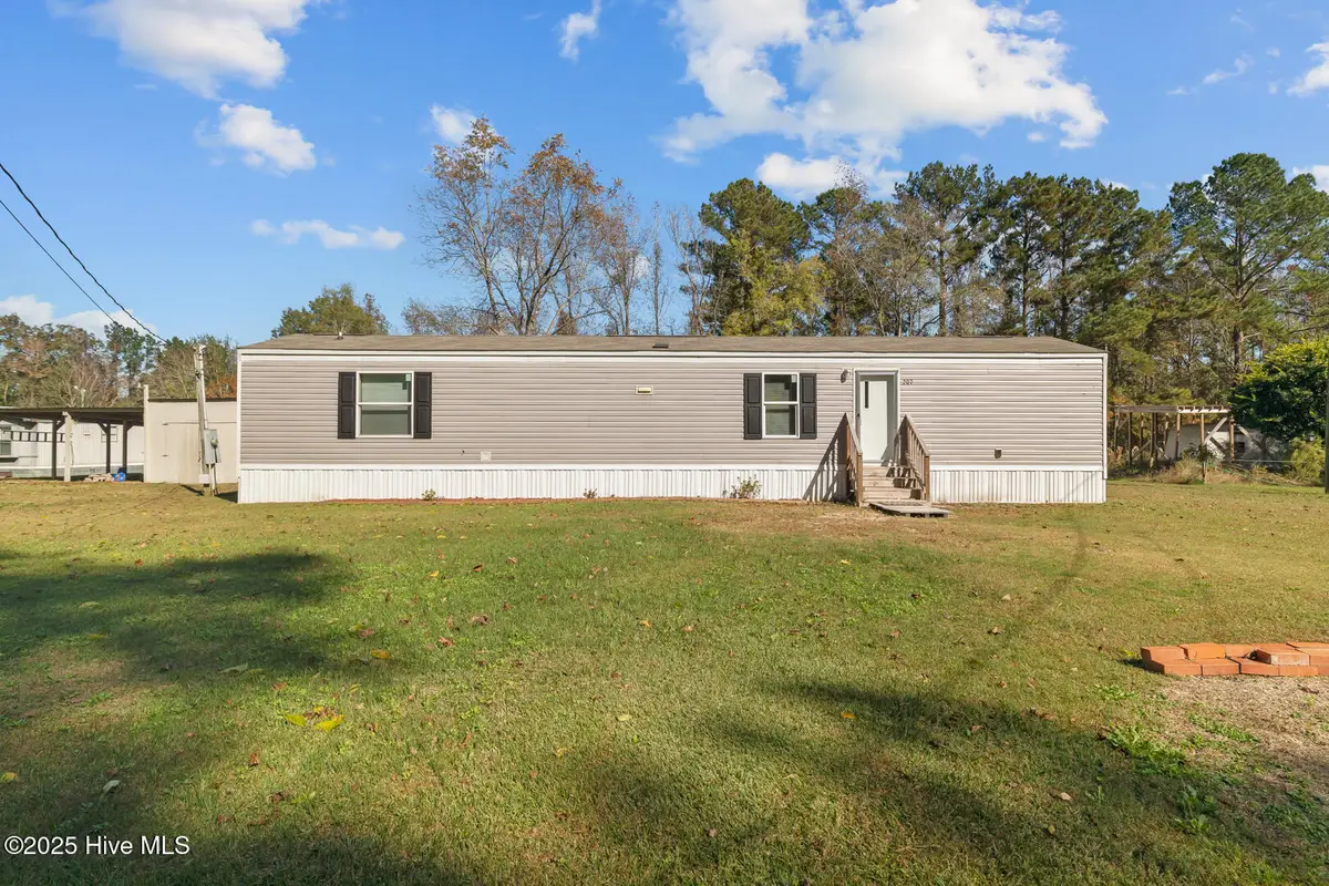 207 Patrick Alan Lane, Jacksonville, NC 28540 - Image #1