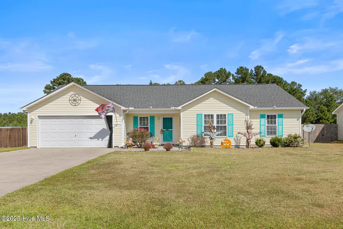 521 Cherry Blossom Lane, Richlands, NC 28574 - Image #1