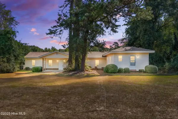 1873 Old Mt Olive Highway, Dudley, NC 28333