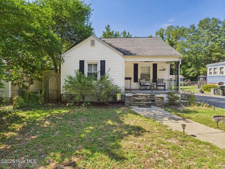 107 Montford Street, Aberdeen, NC 28315 - Image #2