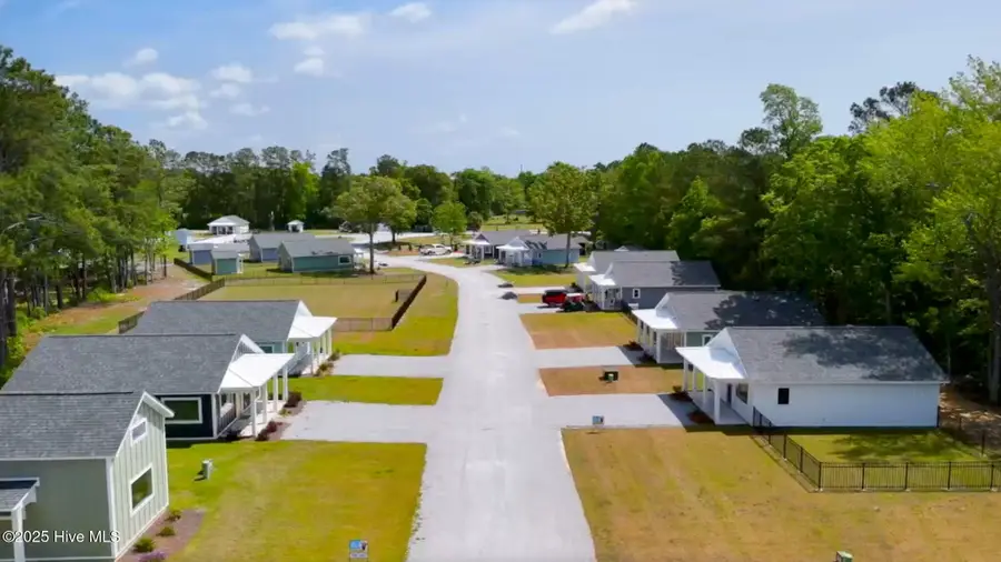 171 Long Pond Loop, Swansboro, NC 28584 - Image #2