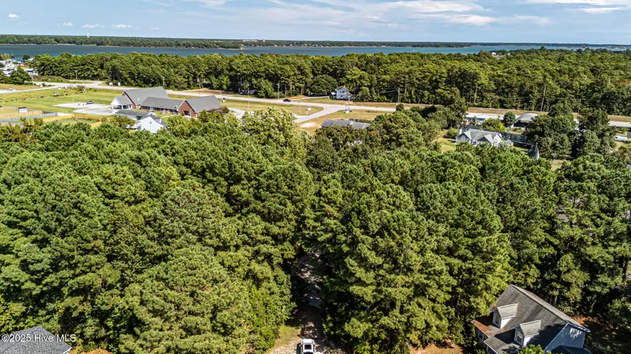 306 Lakeview Court, Sneads Ferry, NC 28460 - Image #2