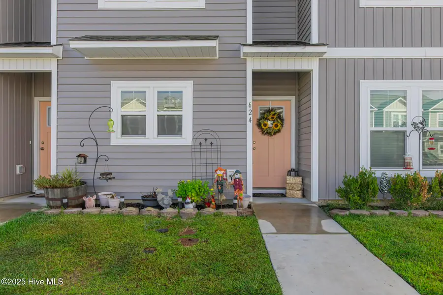 624 Jacks Crossing Drive, Hubert, NC 28539 - Image #3