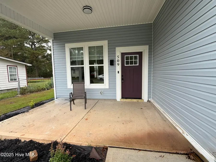 509 E Elizabeth Street, Selma, NC 27576 - Image #3