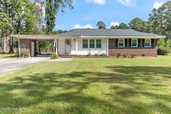 1102 Mary Lane, Whiteville, NC 28472