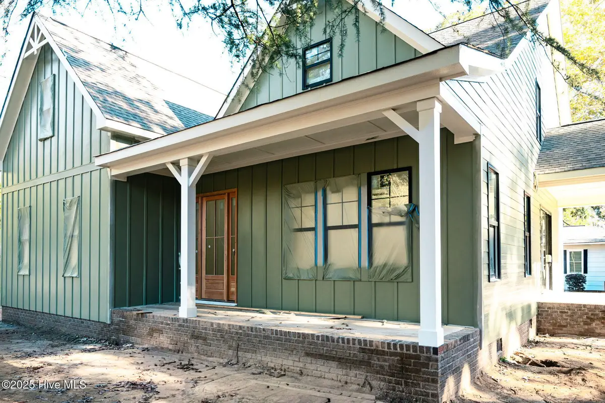 245 W Connecticut Avenue, Southern Pines, NC 28387 - #1