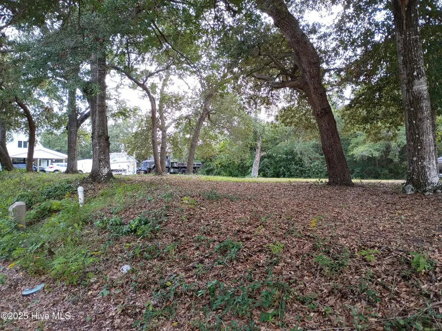 107 SW 28th Street, Oak Island, NC 28465 - Image #3