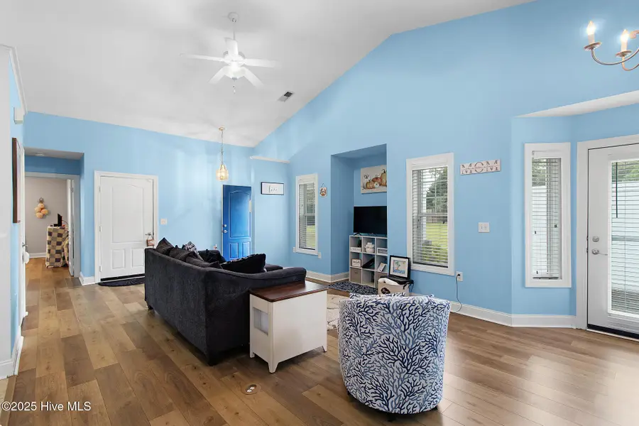 110 Treasure Cove, Newport, NC 28570 - Image #2