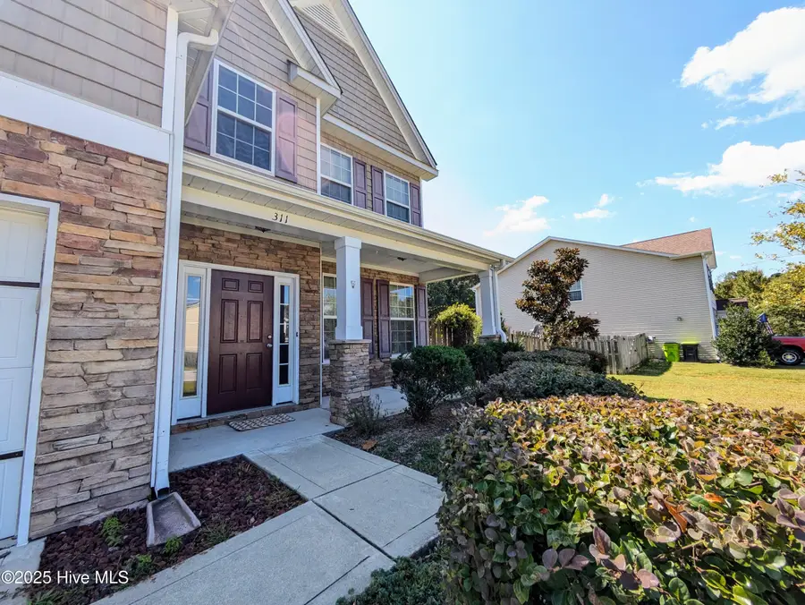 311 Sand Grove Drive, Swansboro, NC 28584 - Image #2