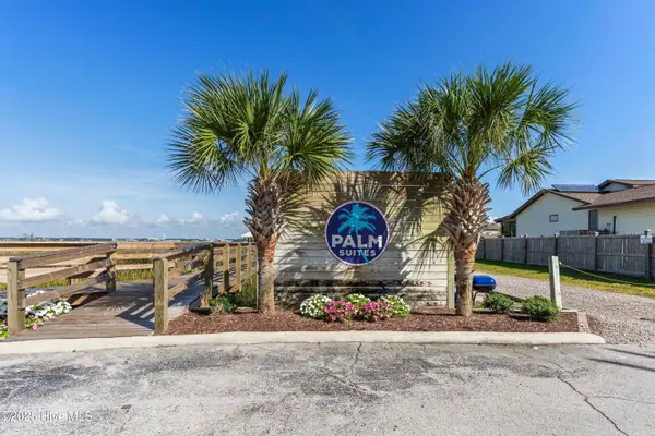 602 W Ft Macon Road #117, Atlantic Beach, NC 28512