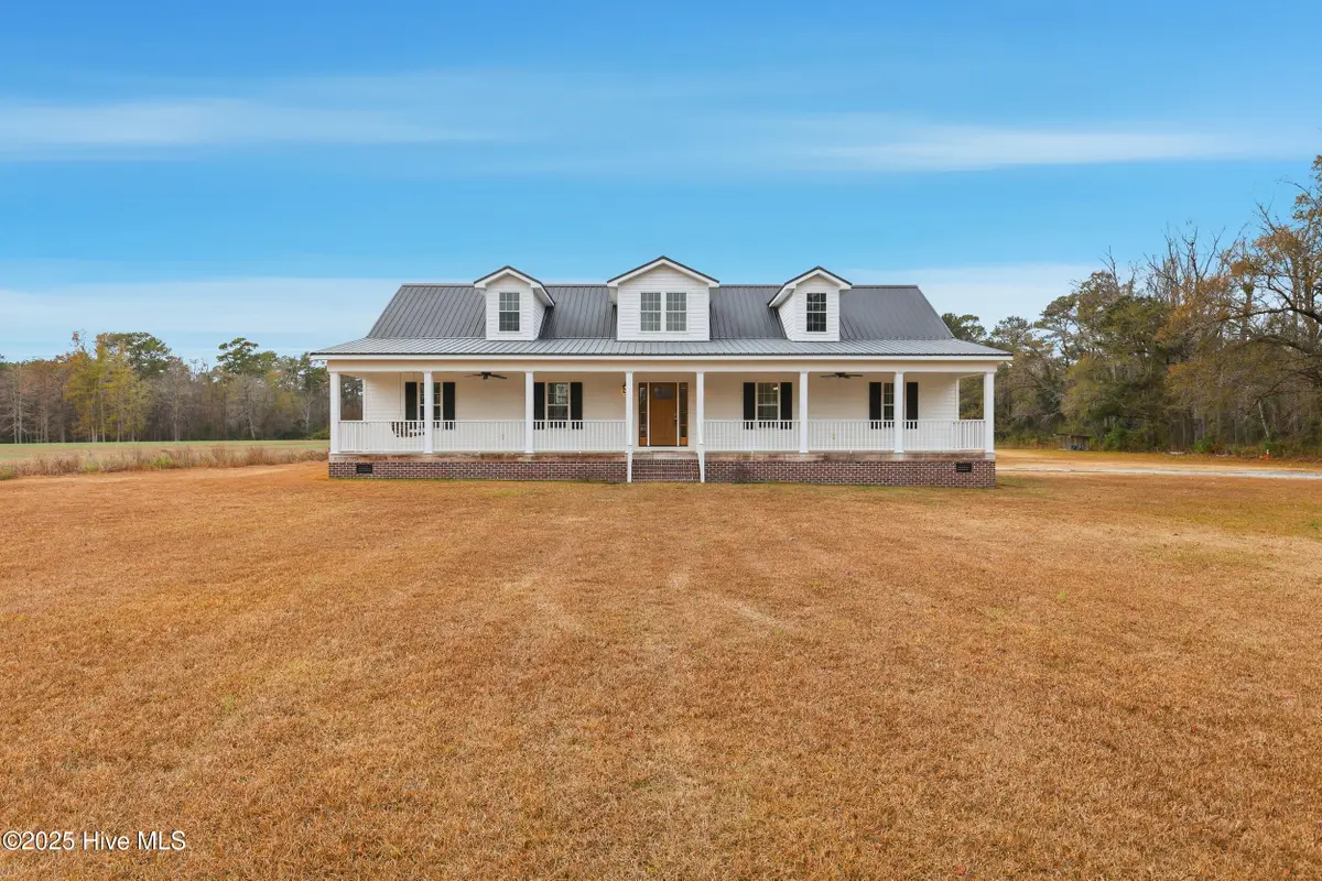 1364 Byrdville Freeman Road, Delco, NC 28436 - Image #1