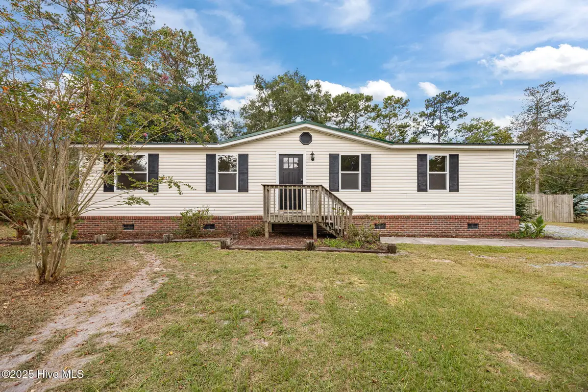 132 Topsail Lake Drive, Hampstead, NC 28443 - Image #1