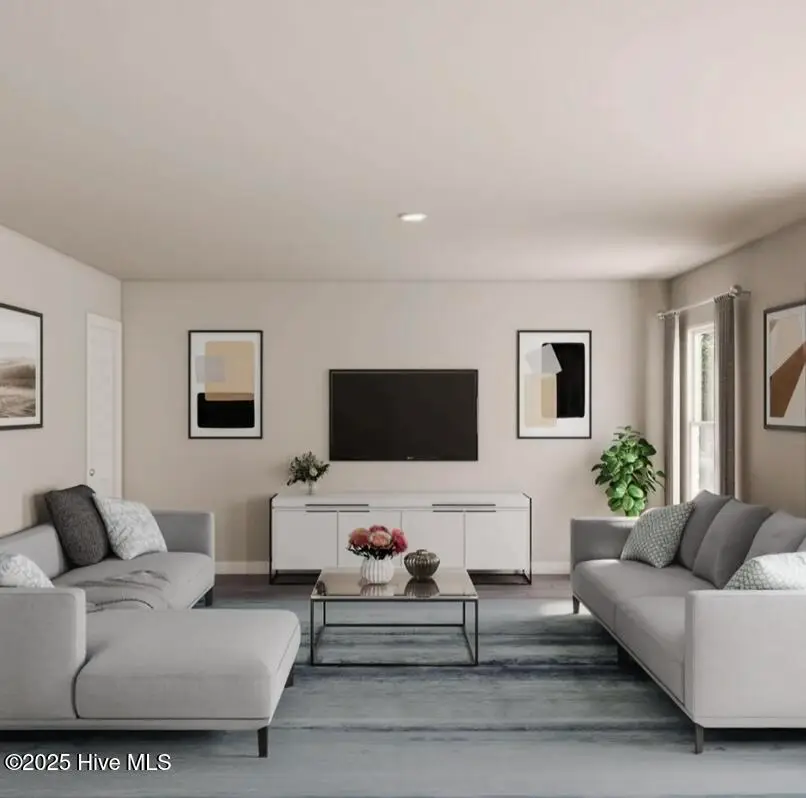 614 S Caswell Street, La Grange, NC 28551 - Image #2