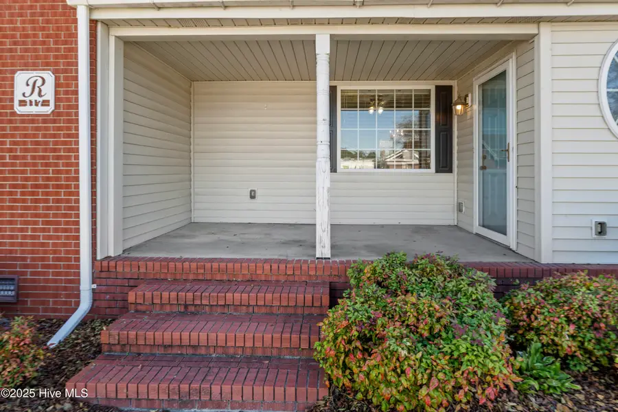 117 S Thomas Street, Beulaville, NC 28518 - Image #2