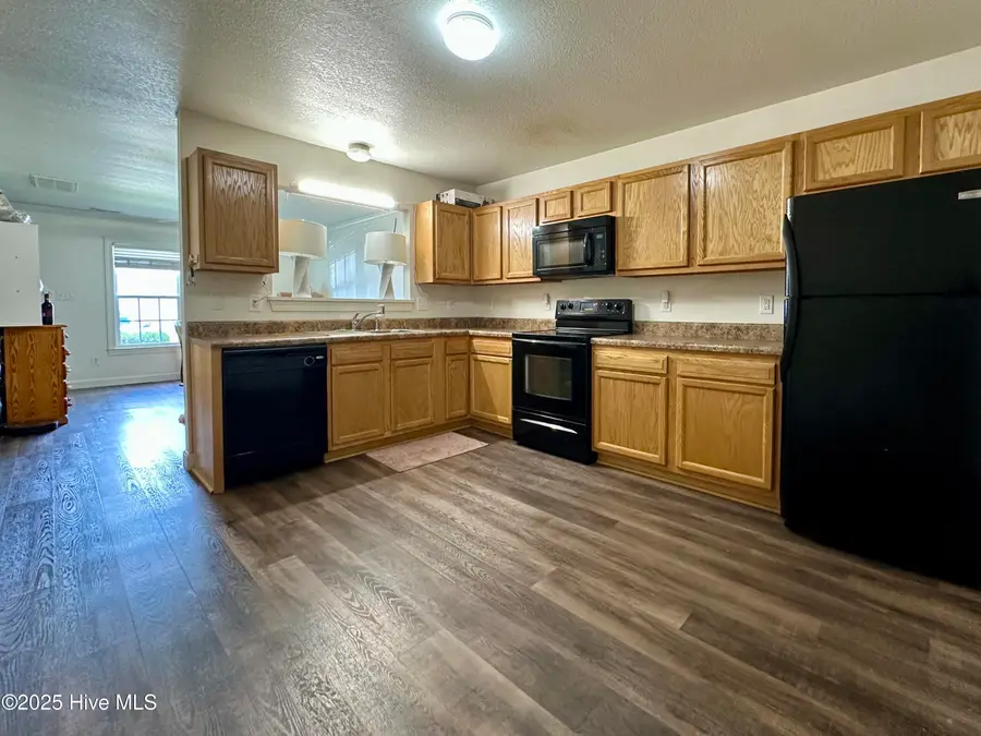 202 Springwood Drive, Jacksonville, NC 28546 - Image #3