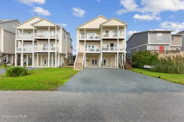 114 Sea Oaks Court, North Topsail Beach, NC 28460